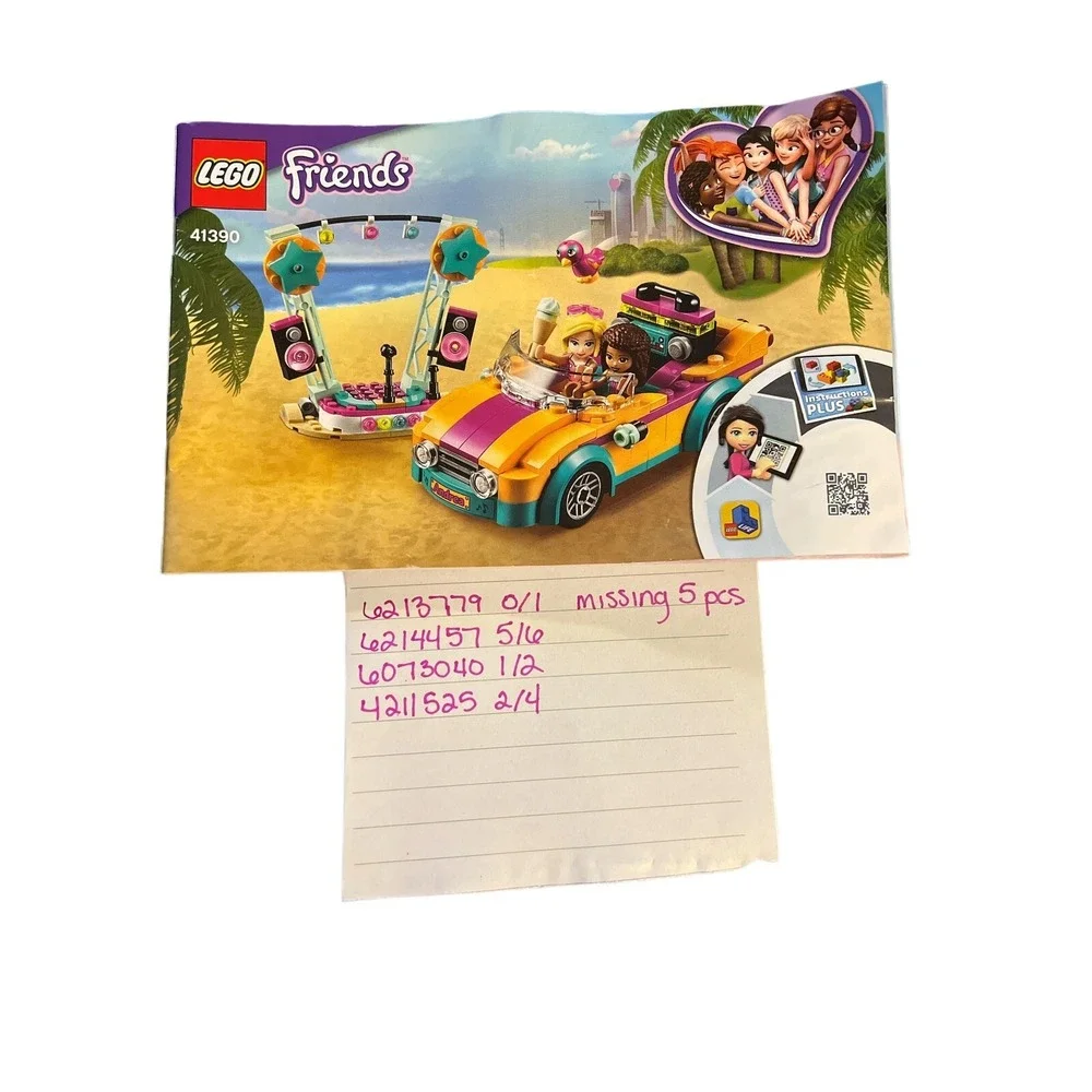 LEGOS Friends 41390 Andrea's Car & Stage Retired Read No‎ box